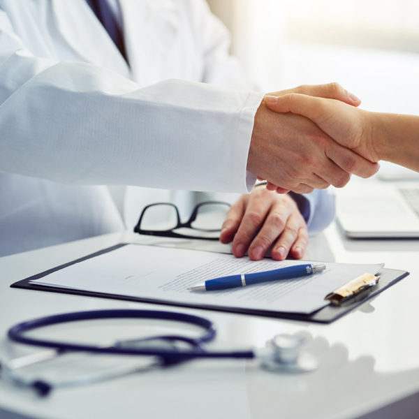 81212 MANZONI. Bolígrafo en ABS con tratamiento anti bacterias - Imagen 4